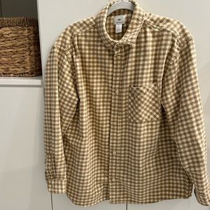 Men brown checkered flannel